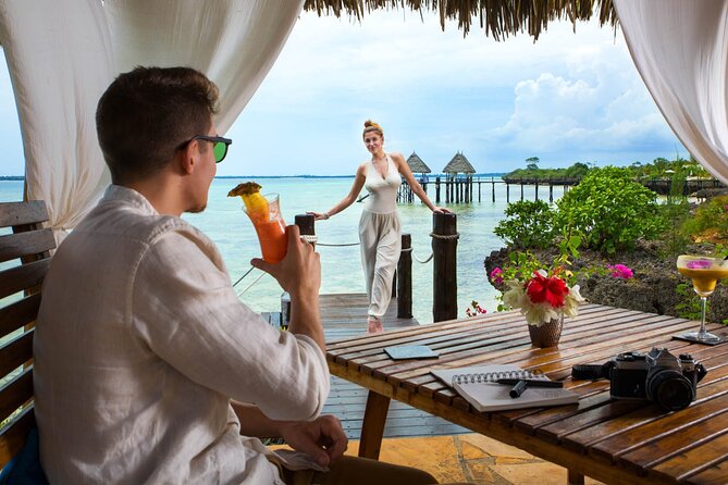 12 days Luxury Tanzania Honeymoon Safari and Zanzibar - Day 7: A flight to Zanzibar and an evening in Stone Town