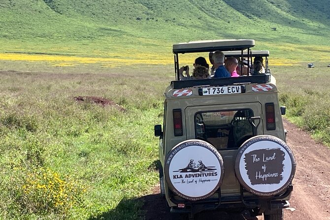 4 Days Private Tour Tarangire Crater and Serengeti - Day 2: Crossing the Ngorongoro highlands toward the Serengeti