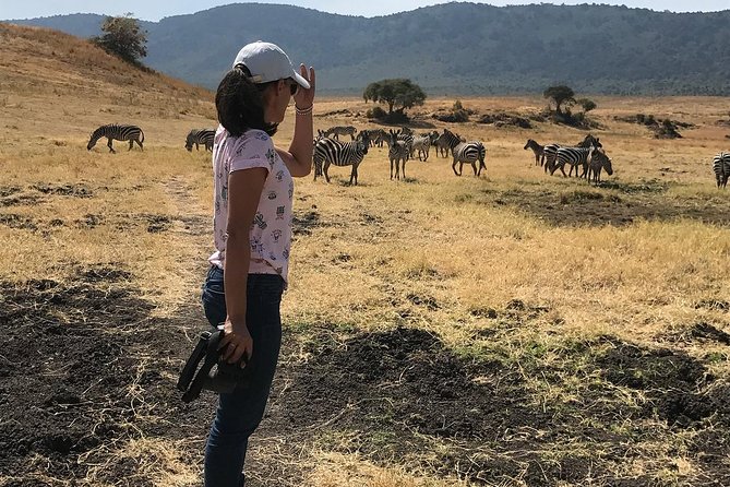 4 days Safari Lake Manyara, Ngorongoro crater and Serengeti - Day 2: Crossing the Ngorongoro Conservation Area into Serengeti