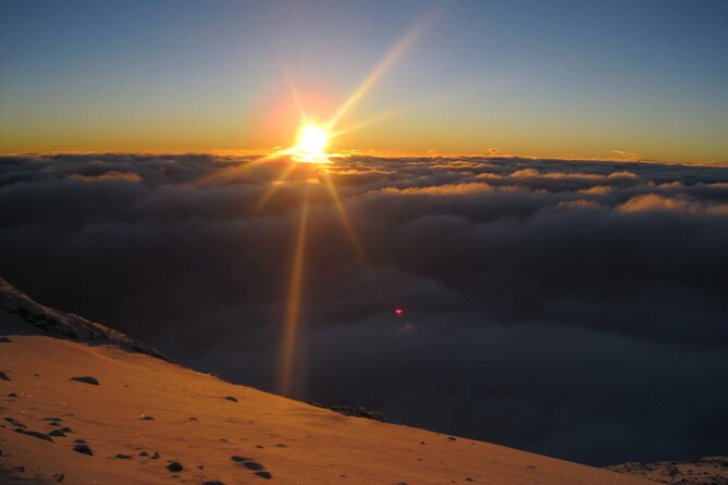 5 Days Marangu Route Kilimanjaro hiking - Day 3: Across the saddle to Kibo Hut