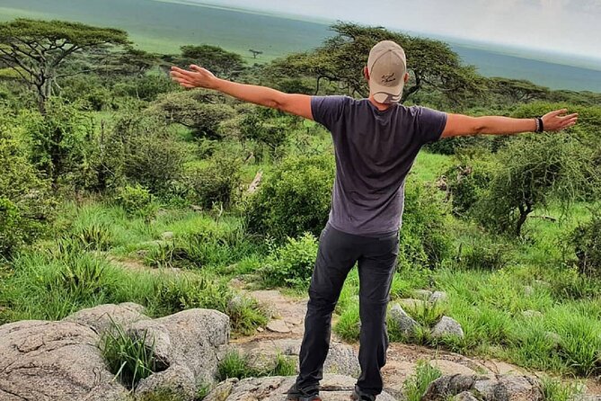 5 days safari, hiking & culture (Serengeti & kilimanjaro) - Day four: Down into Ngorongoro Crater