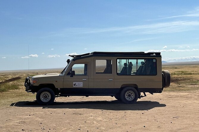 5Days Family _Group Tour Lodging Mid-Range in the Jungle - Day 5: Down into Ngorongoro Crater