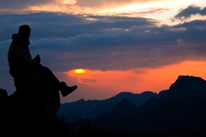 6-Day Rongai Route Trek in Mount Kilimanjaro - Day 1: From Nale Moru fields to the moorland edge