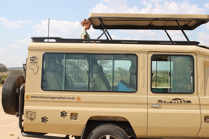 6 Days Adventure Towards Serengeti, Ngorongoro and Tarangire - Days 2 and 3: Searching the Serengeti plains