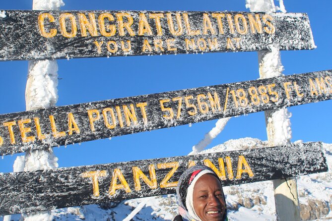 7 Days Machame Route Kilimanjaro Hiking | Climbing Tour - Day 4: Climbing the Barranco Wall
