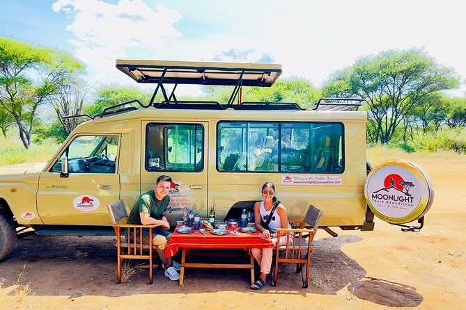 7Day Serengeti Migration (Ndutu), Crater, Hot Springs & City Tour - Day 6: Arusha markets, Tanzanite, and local food