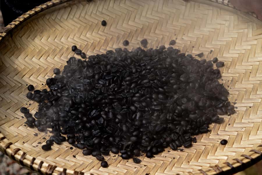 Arusha: Coffee Tour - Grinding again and brewing your own cup