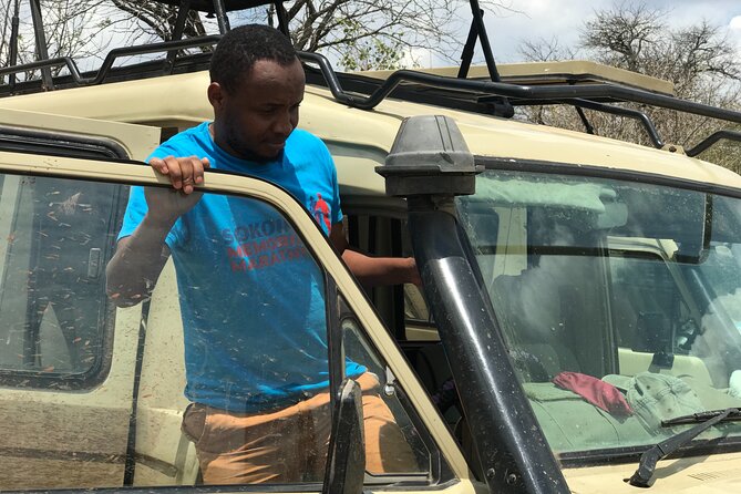 Arusha Private Transport Service in Tanzania - The Mount Kilimanjaro viewing stop