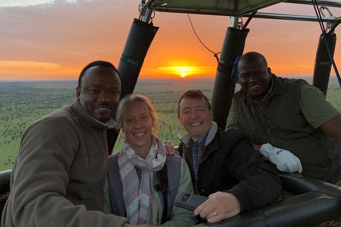 Balloon Safari & Bush Breakfast in Serengeti - Miracle Experience - The bush breakfast at Miracle Experience Seronera Basecamp
