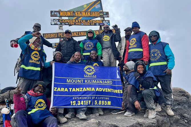 Climbing Kilimanjaro - Marangu Route - Crossing the saddle toward Kibo Huts