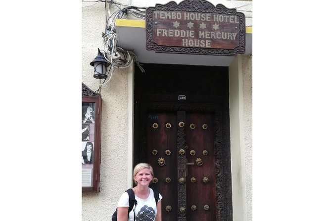 Cultural Walking Tour through Stonetown, a UNESCO World Heritage Site - Reading Stone Town through Darajani Bazaar