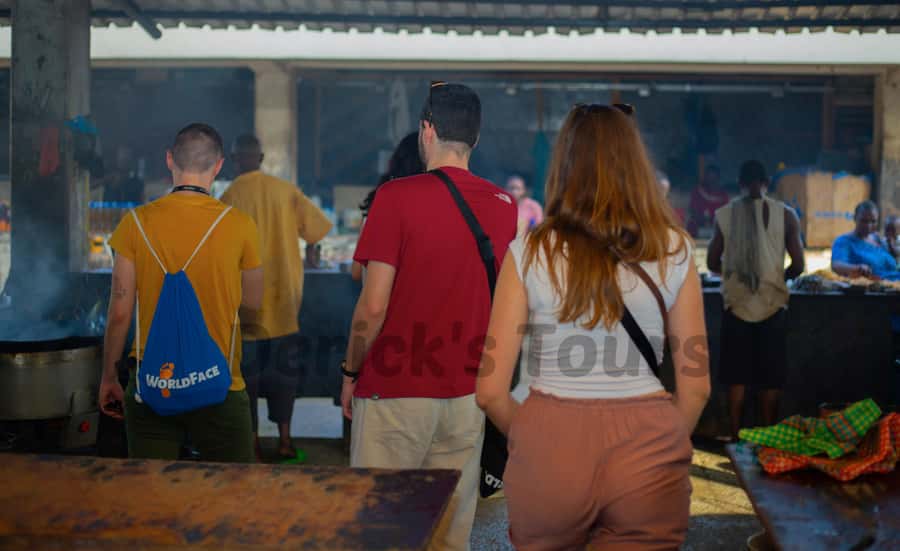 Dar es Salaam City Center: Walking Tour - Timing, Heat, And Walking Comfort