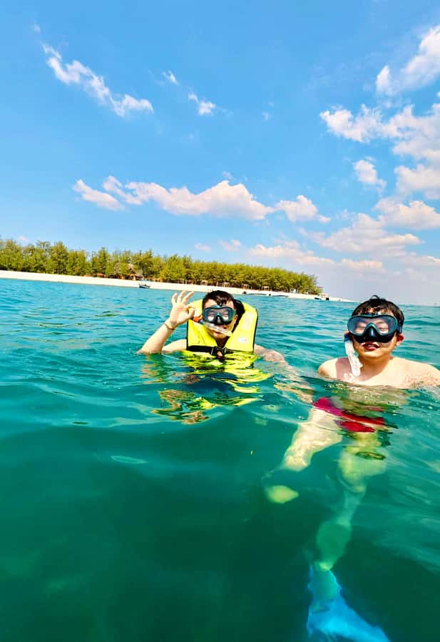 DAR ES SALAAM: MBUDYA ISLAND SNORKELING TOUR & BEACH VIBES - Five and a half hours on Mbudya Island