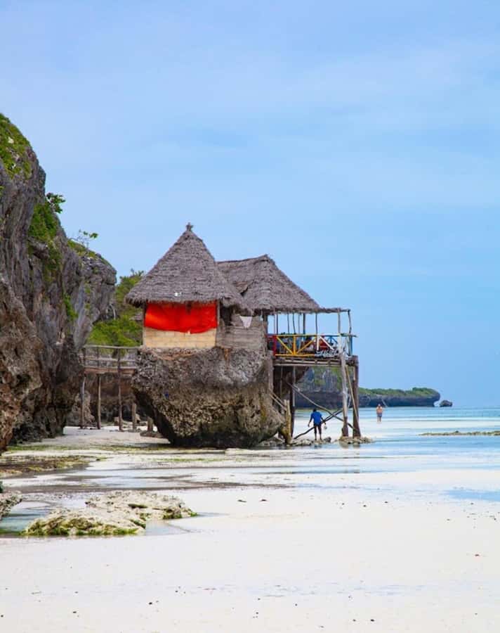 Day trip to the Rock Restaurant & relax on mtende beach - A private driver, not always a guide