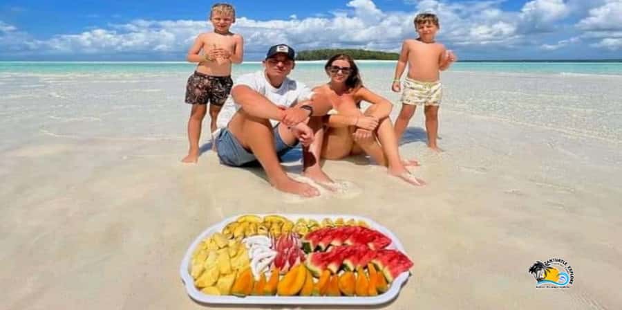 From Nungwi/Kendwa: Mnemba Atoll Starfishes & Dolphins Tour - Who will enjoy this outing most