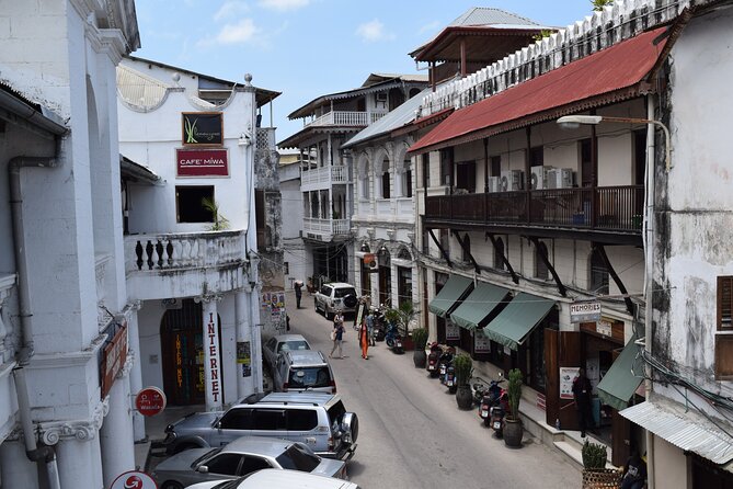 Full-Day Private Stone Town +Spice Farm and Prison Island Tour - Old Dispensary and Zanzibar’s Changing Waterfront
