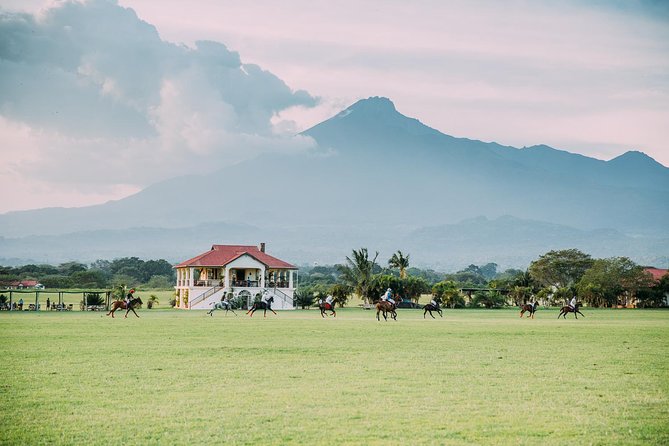 Horse safaris in Tanzania - Getting ready for the horses and the ride