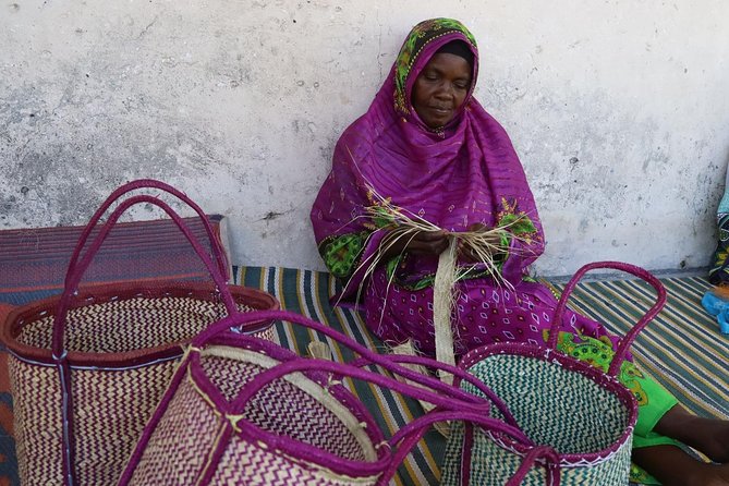 Jambiani Village Women at work and play - A private tour with room for questions
