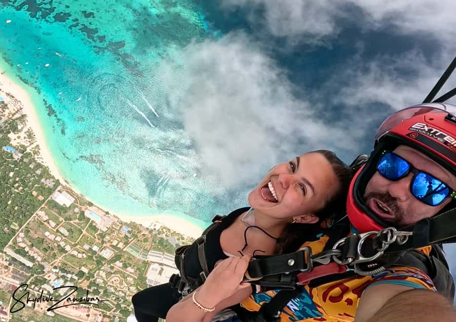 Kendwa: Tandem Skydive in Zanzibar - What the $542 price really covers