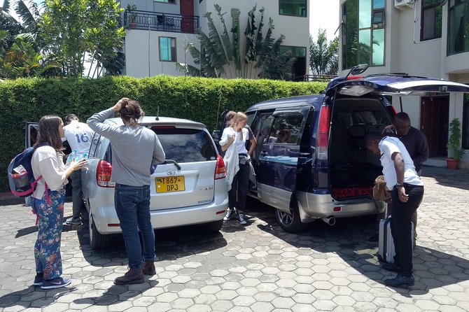 Kilimanjaro Airport Taxi - Meeting your driver at Kilimanjaro Airport