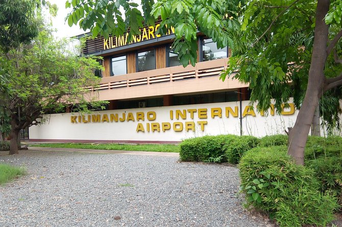 Kilimanjaro Airport taxi to/from Moshi town/Arusha town - The drivers are usually the strongest part