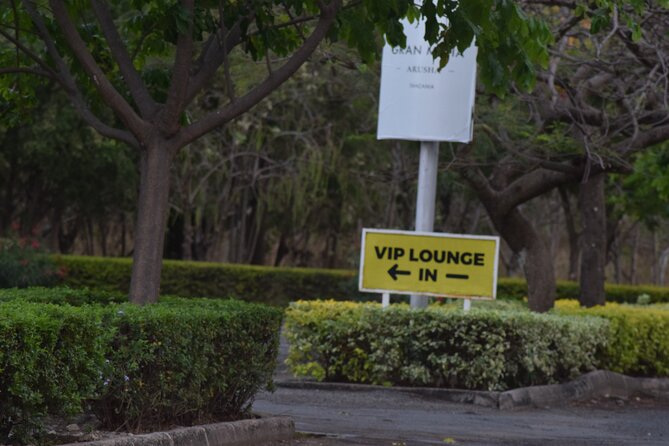 Kilimanjaro Airport Transfer | Pick Up & Drop up | With BURIGI CHATO SAFARIS LTD - Price and who gets the best value
