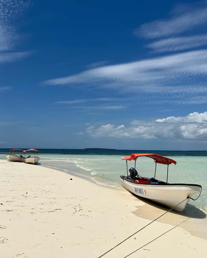 Kizimkazi: Pungume Island Snorkeling & Sandbank Tour - Weather, safety, and the full-day pace