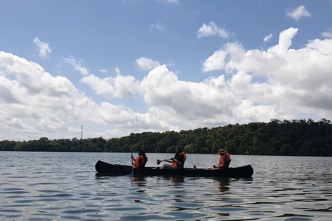 Lake duluti Canoeing/kayaking &/or cycling adventure with lunch - Banana beer at a small home brewery