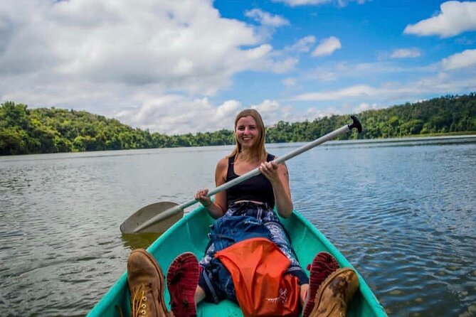 Lake duluti Canoeing/kayaking &/or cycling adventure with lunch - Local lunch at the end of the route