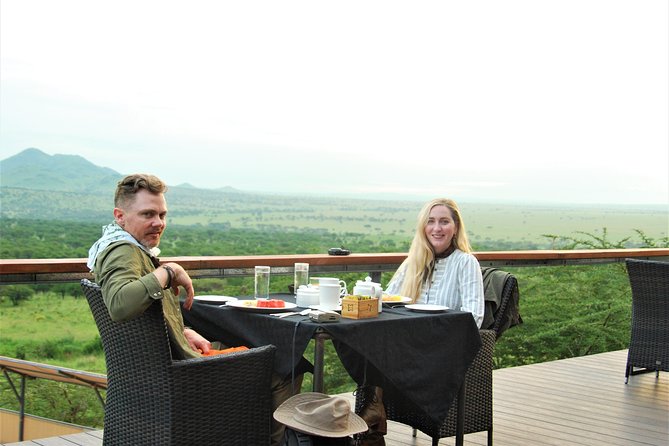 Love lives in Africa - Day 2: Wildlife Inside Ngorongoro Crater