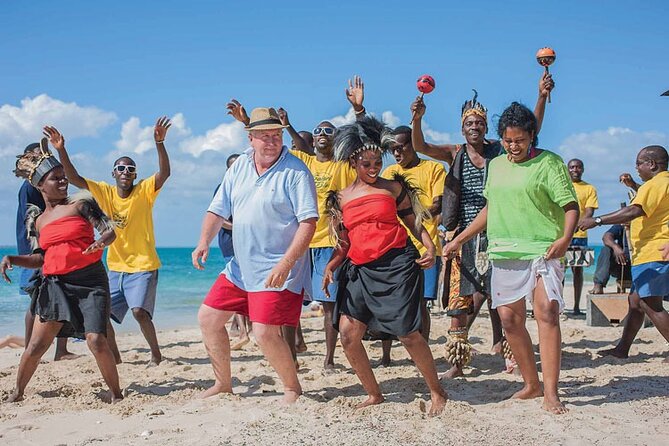 Luxury Swimming with DOLPHINS IN MNEMBA and LUNCH - From your hotel to Matemwe Muyuni