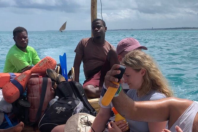 Luxury Swimming with DOLPHINS IN MNEMBA and LUNCH - Who will get the most from this outing