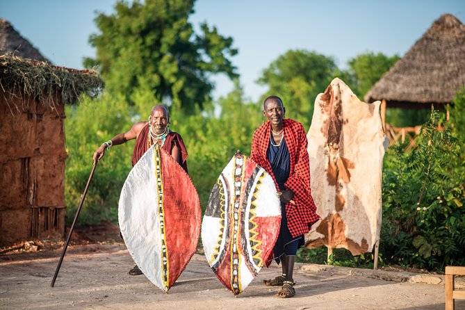 Maasai World - Joining the Maasai dance