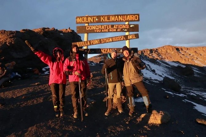 Mount Kilimanjaro 7 Days - Machame Route - Day six: A midnight start to Uhuru Peak