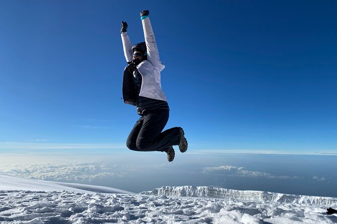 Mt. Kilimanjaro Climb - 8 Day Lemosho Route - Day five: Climbing the Barranco Wall