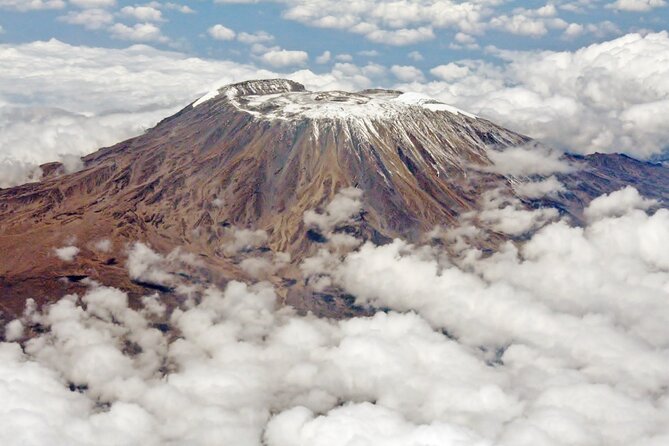 Private 6-Day Kilimanjaro Climbing via Machame route from Arusha - Crew support, meals, and what the price means
