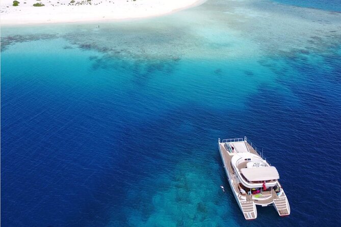 Private Catamaran - Stone Town Islands & Sandbanks (8 hrs) - Food, drinks, and the pace of the day