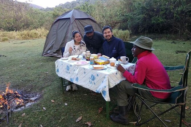 Private Multi day Safari tour in Tanzania - Days 7 and 8: Walking 34 kilometers on the Ngorongoro rim