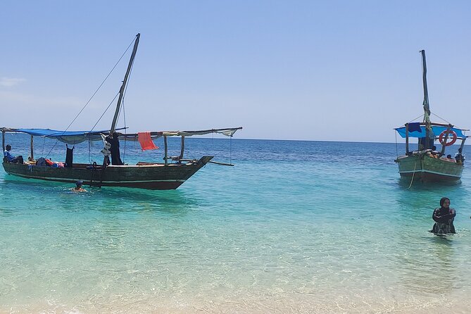 Safari Blue Zanzibar - Group size, fitness, and practical comfort