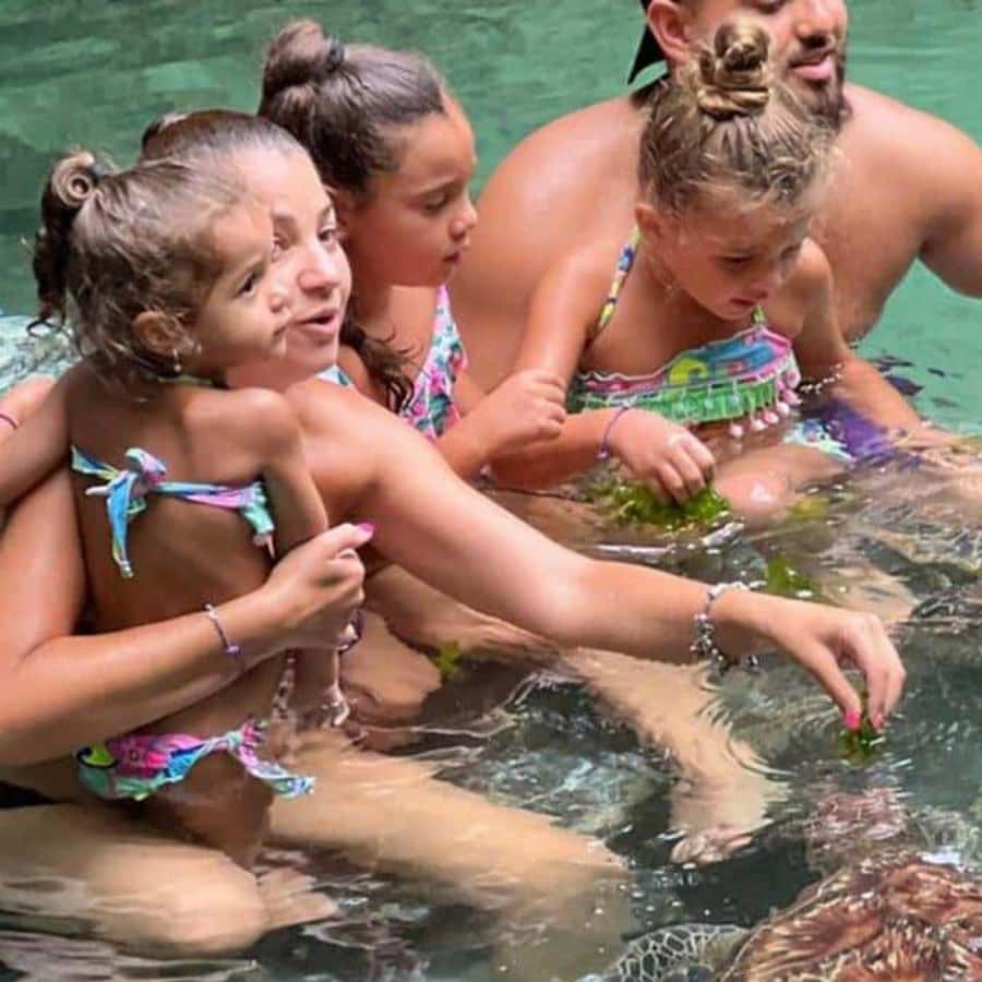 SALAAM CAVE: Swim with turtles & Dine at The Rock Restaurant - Five things to know before you go