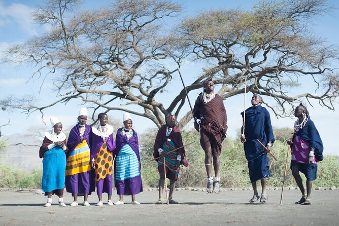 Savannah Escape & Active Culture Tour - Day two: crossing into the endless Serengeti
