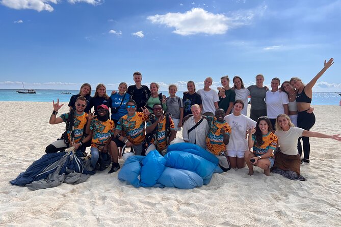 Skydive Zanzibar | Tandem Skydive - The climb to 10,000 feet