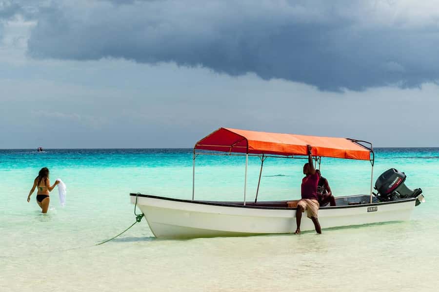 Spice farm,Stone town and Jozani forest tour with lunch - Why this Zanzibar combination works