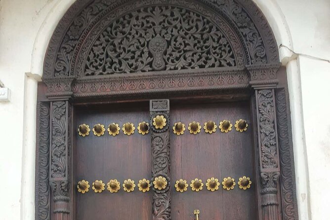 Stone Town and Spice Tour in Zanzibar - Meeting the past at the Old Slave Market