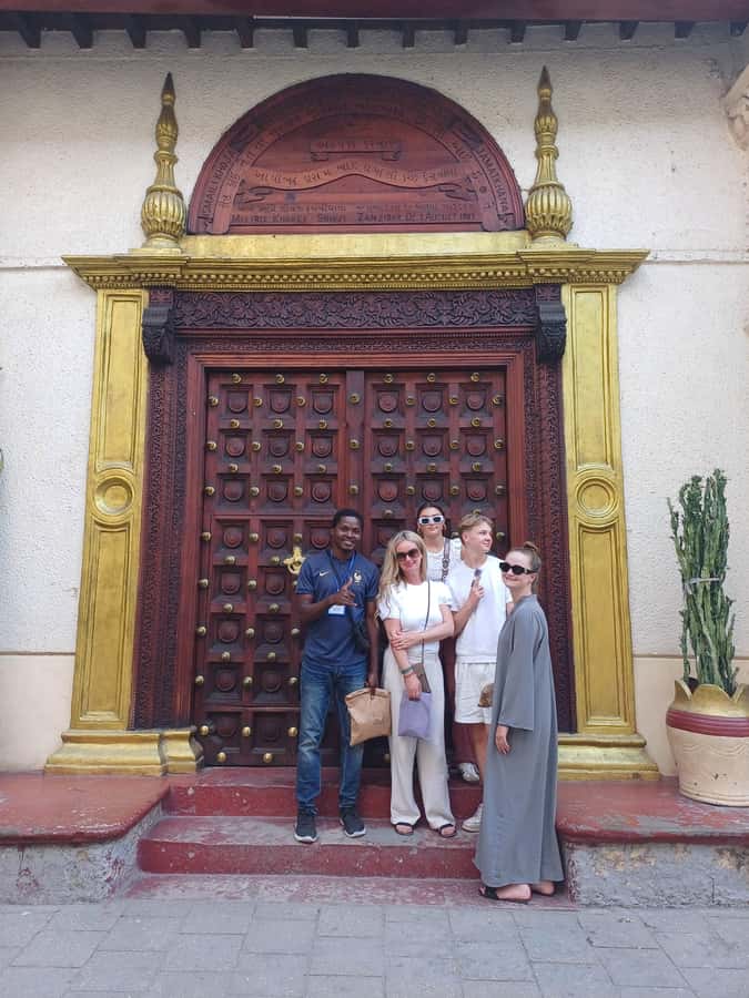 Stone Town Private Guided Walking Tour - Meeting at Forodhani Gardens