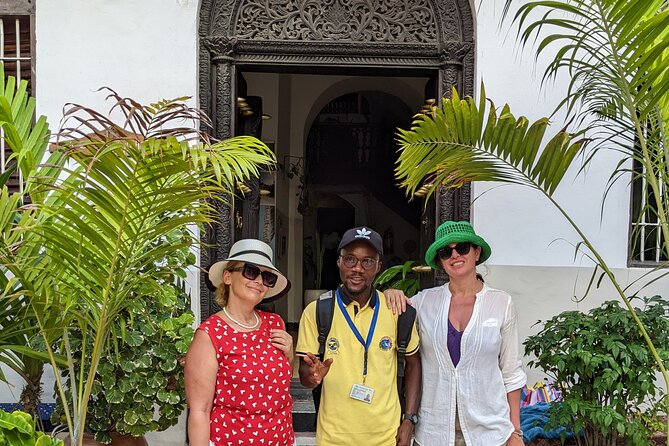 Stone Town Tour in Zanzibar. - Darajani Bazaar, where daily Zanzibar comes into view