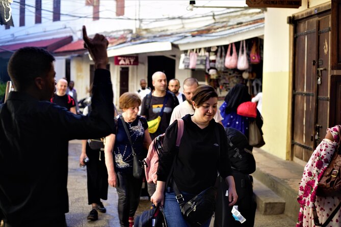 Stone Town Tour + Prison Island Tour in Zanzibar with Pick Up - Stone Town at 8:00 am: the right place to begin
