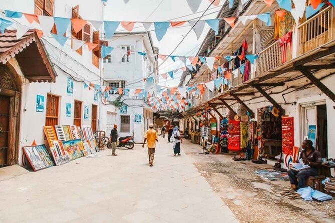 Stone Town walking tour, shopping, history and culture - The House of Wonders and Stone Town’s grand scale