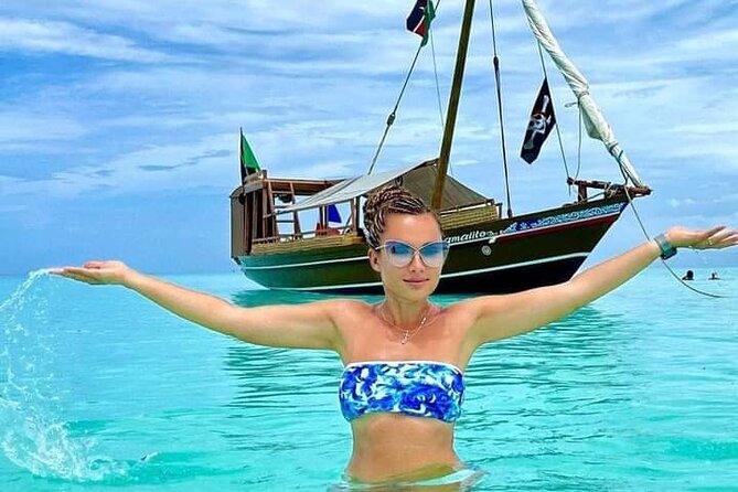 Super Zanzi Nakupenda, Prison Island & Stone Town &Lunch-Zanzibar - The 7:30 a.m. start and boat transfer