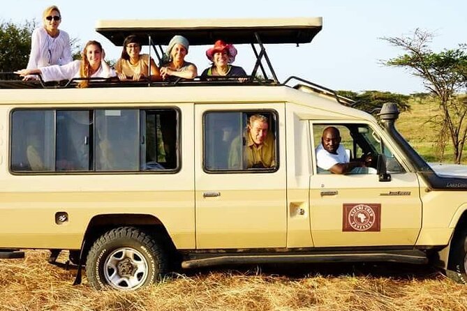 Tanzania Safari - The Great Migration in the North of the Serengeti and Lake Natron - Day 5: Leaving Serengeti for the strange beauty of Lake Natron